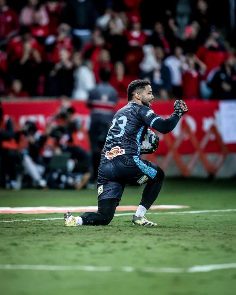 Rayr Miller, goleiro do Maracanã FC / Internacional x Maracanã / Copa do Brasil