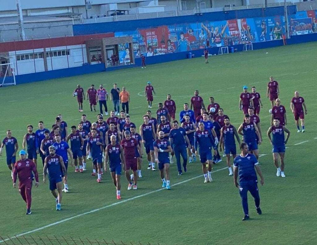 elenco do Fortaleza