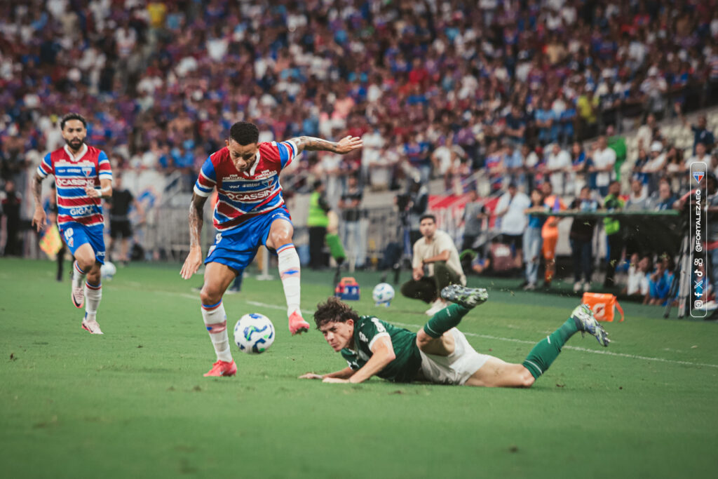 Allanzinho, atacante do Fortaleza