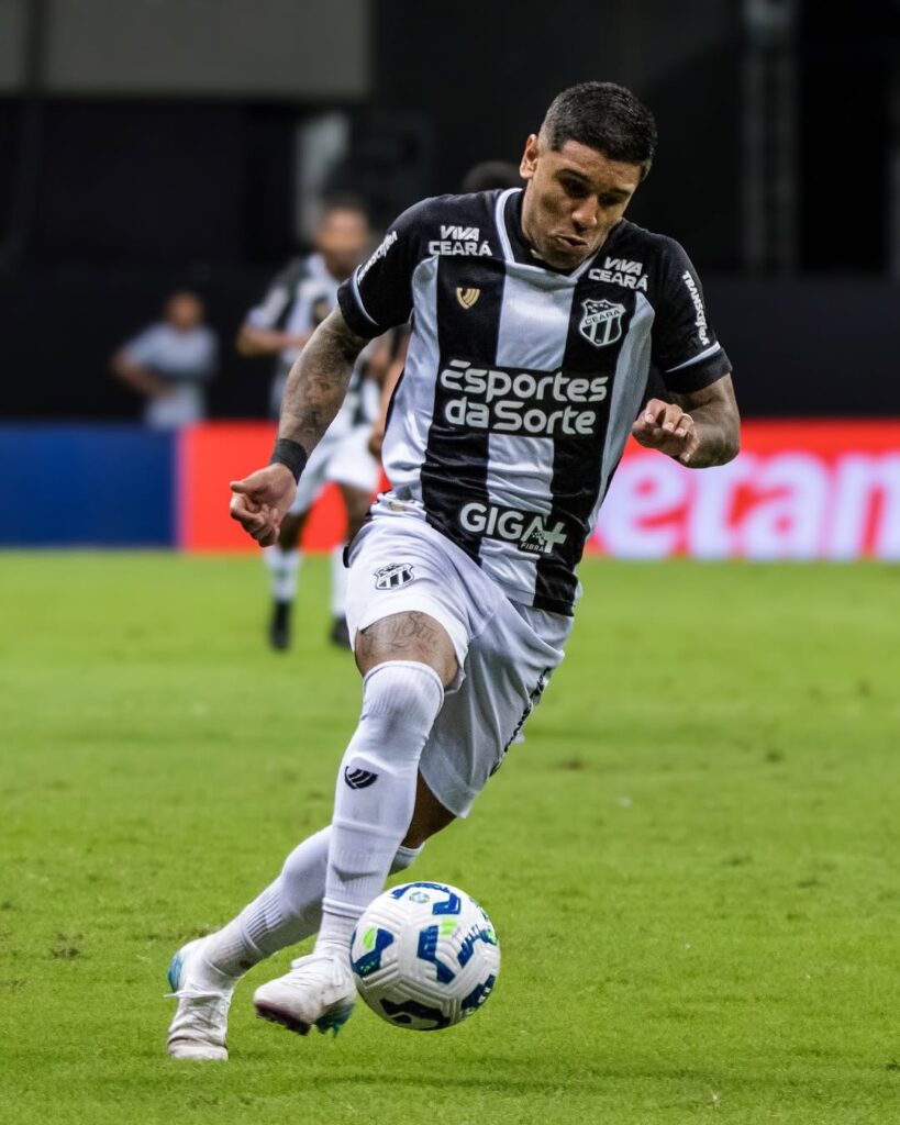 Galeano, atacante do Ceará