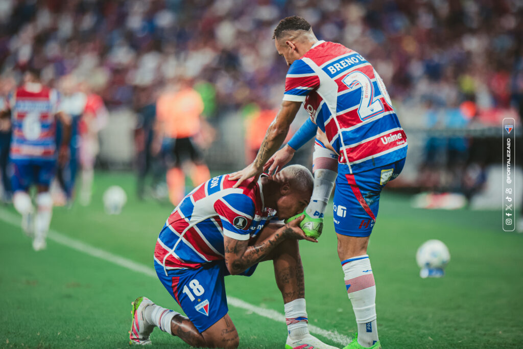 Deyverson e Breno, atacantes do Fortaleza / Libertadores