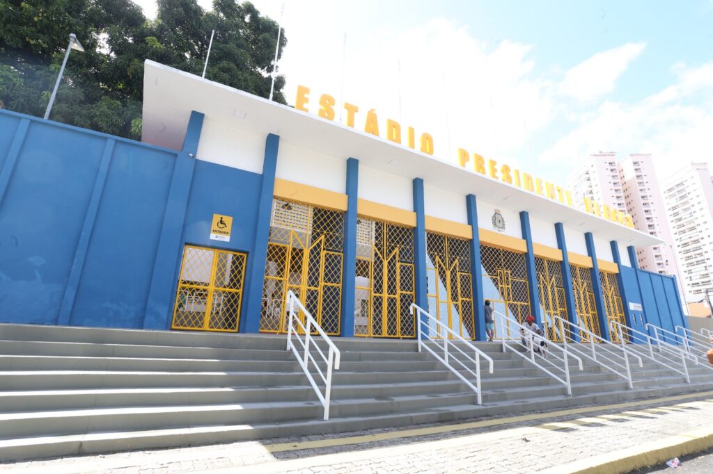 estádio Presidente Vargas / PV