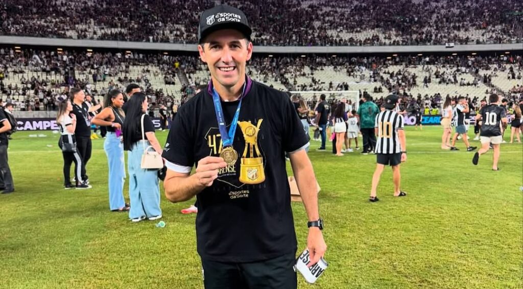 Léo Condé, treinador do Ceará