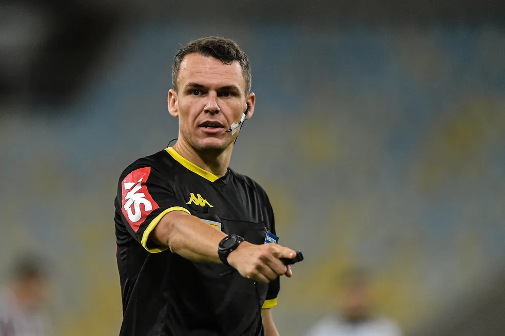 Árbitro Paulo Cesar Zanovelli da Silva