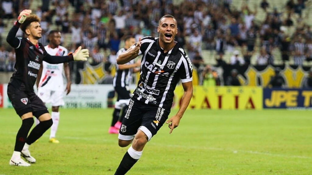 Arthur Cabral