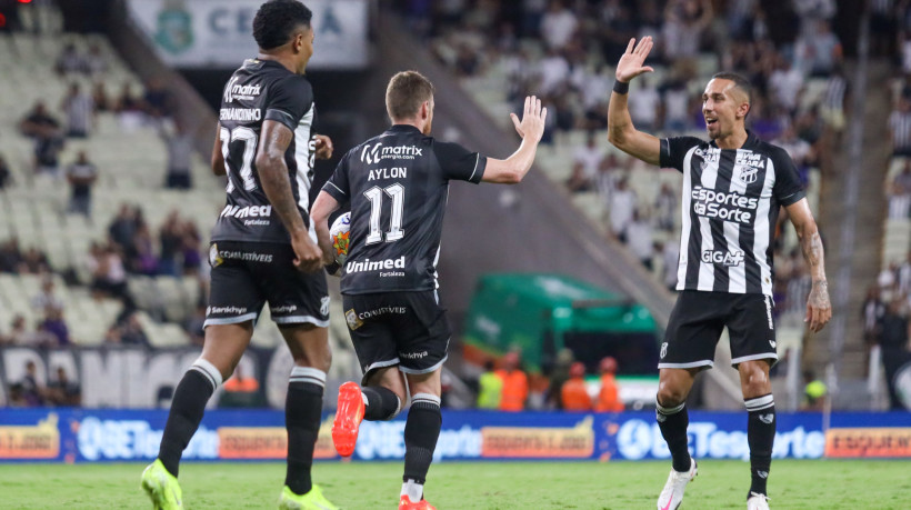 Nicolas, lateral do Ceará