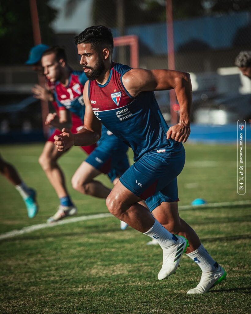 Felipe Jonatan, lateral do Fortaleza