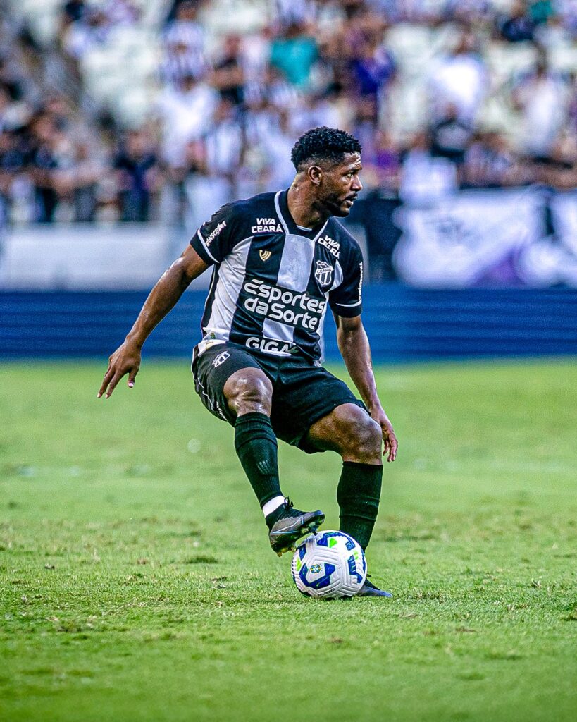 Fabiano Souza , volante do Ceará