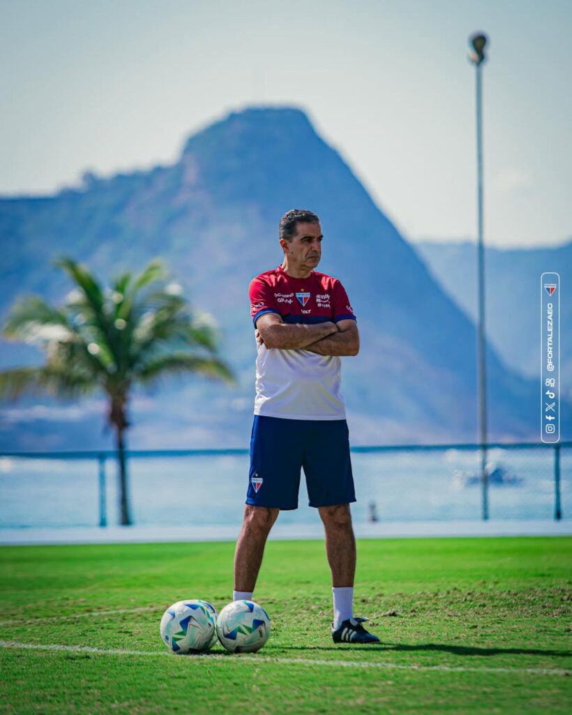 Renato Paiva, treinador do Fortaleza