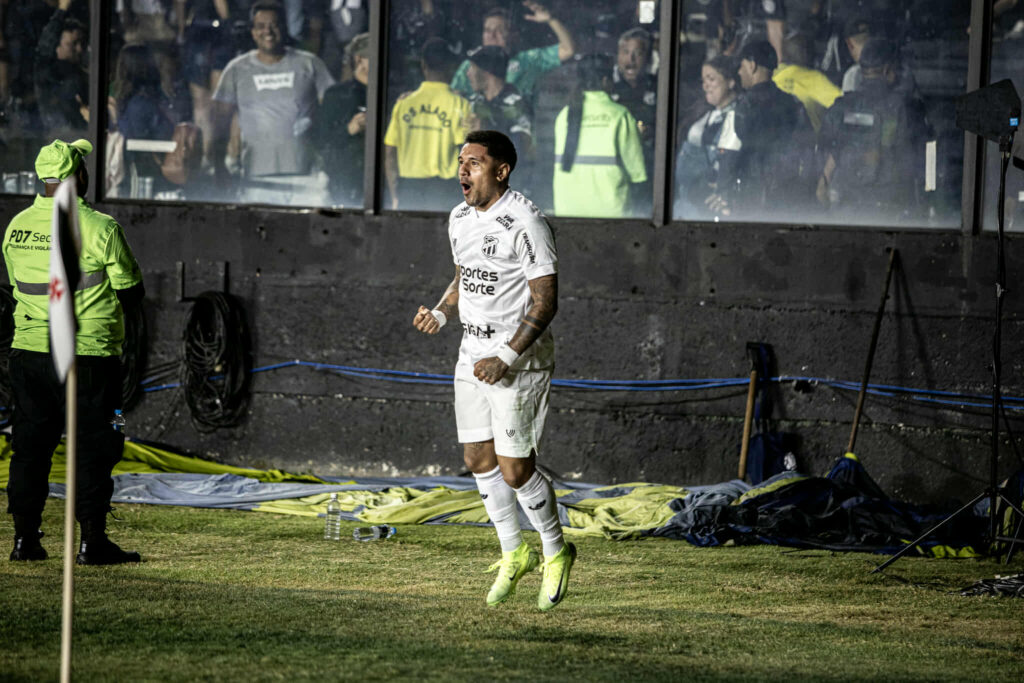 Galeano, atacante do Ceará