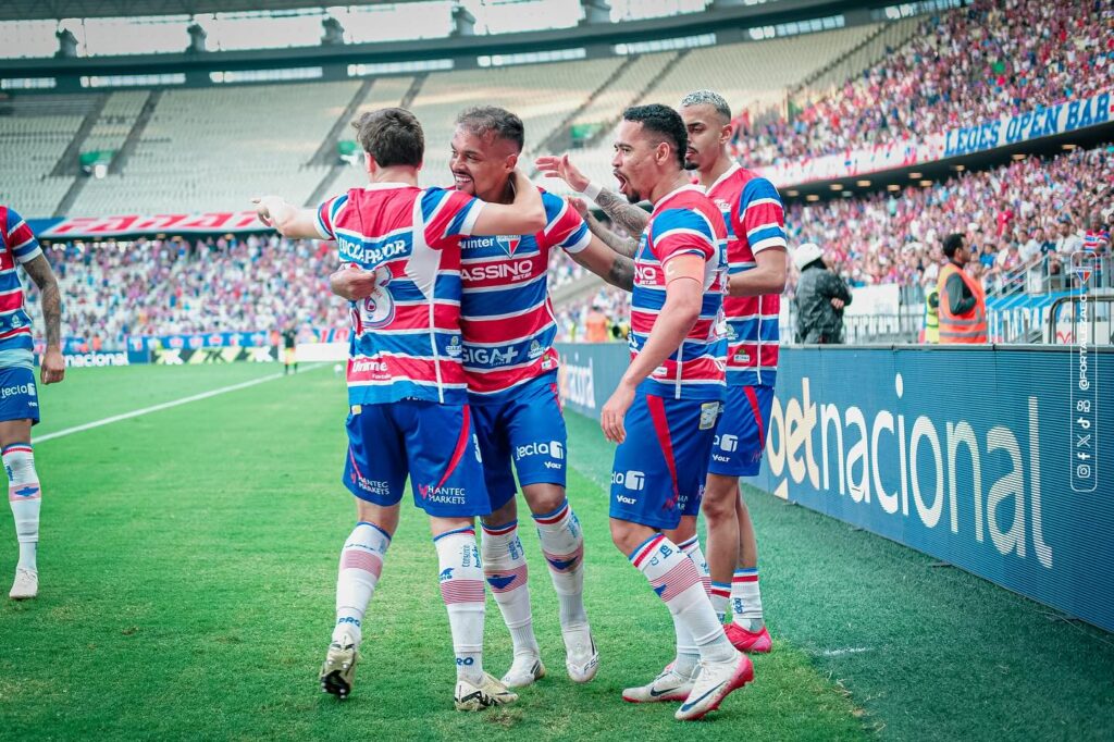 Elenco do Fortaleza
