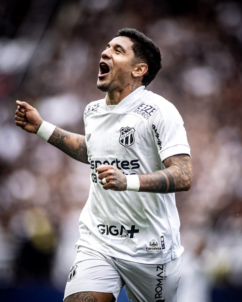 Galeano, atacante do Ceará