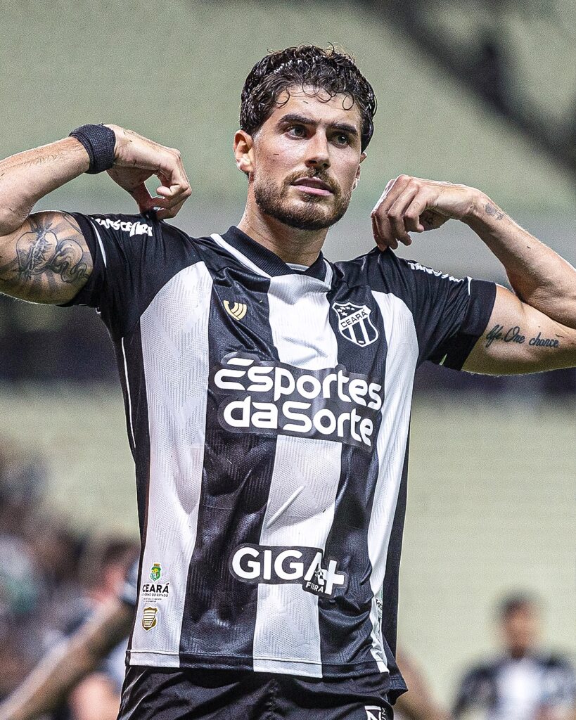 Pedro Raul, centroavante do Ceará