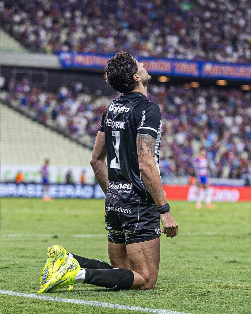 Pedro Raul, centroavante do Ceará