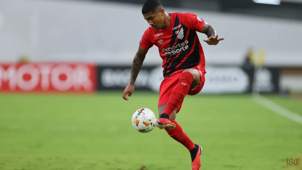 Ceará encaminha acerto com lateral-esquerdo Fernando