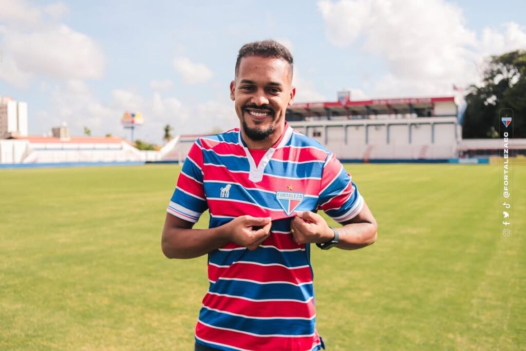 Bruno Pacheco, lateral do Fortaleza