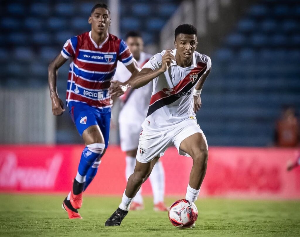 Lucas Black, do Ferroviário