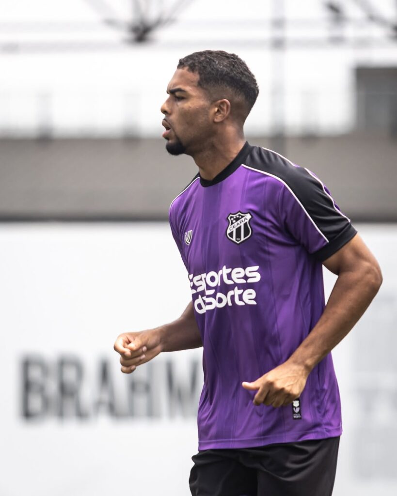 Gustavo Prado, atacante do Ceará