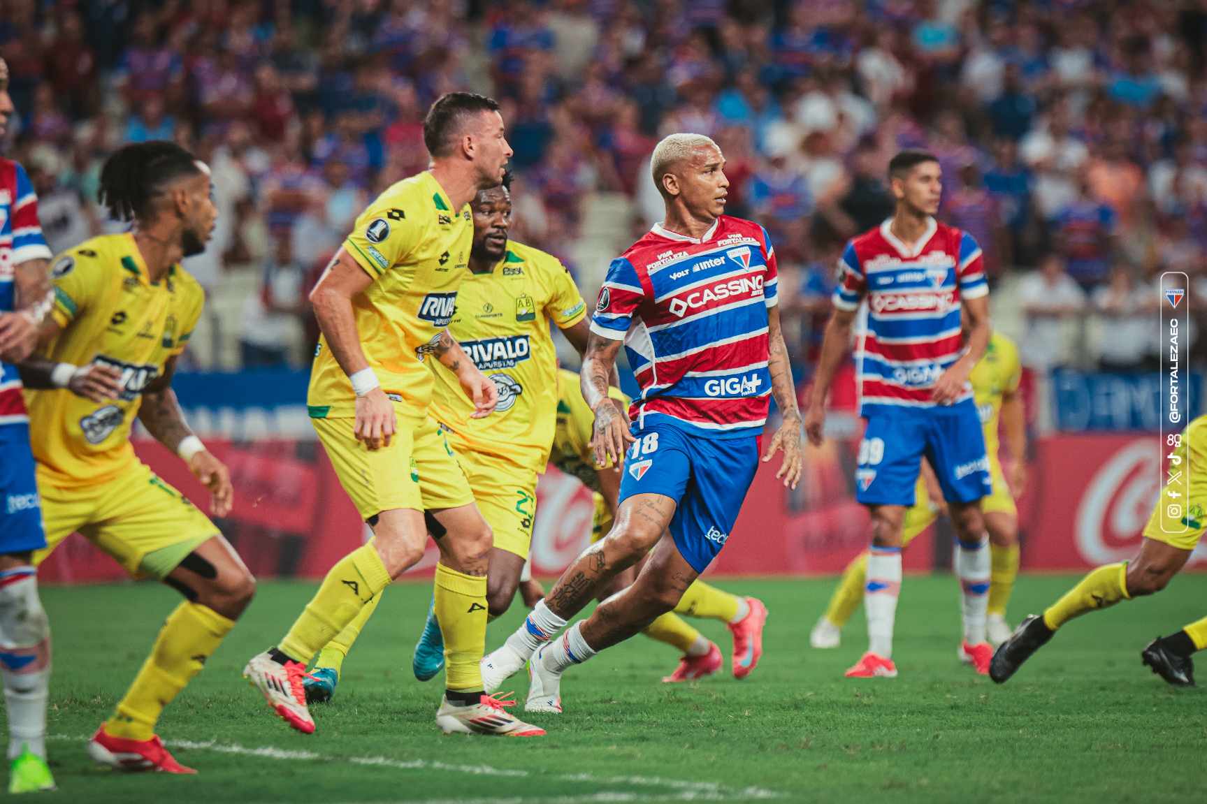 Deyverson, atacante do Fortaleza / Libertadores