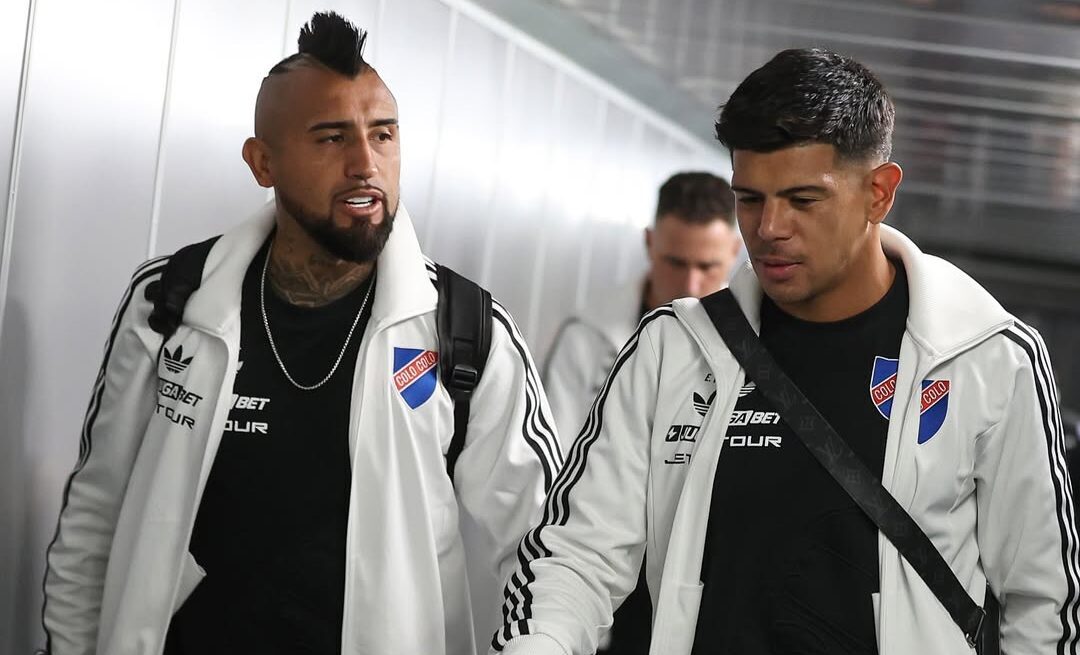 Arturo Vidal e Esteban Pavez, do Colo-Colo