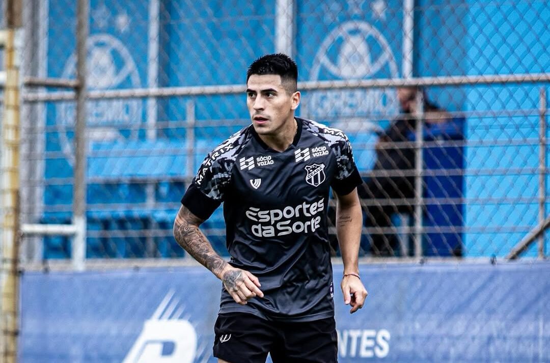 Martinez, atacante do Ceará