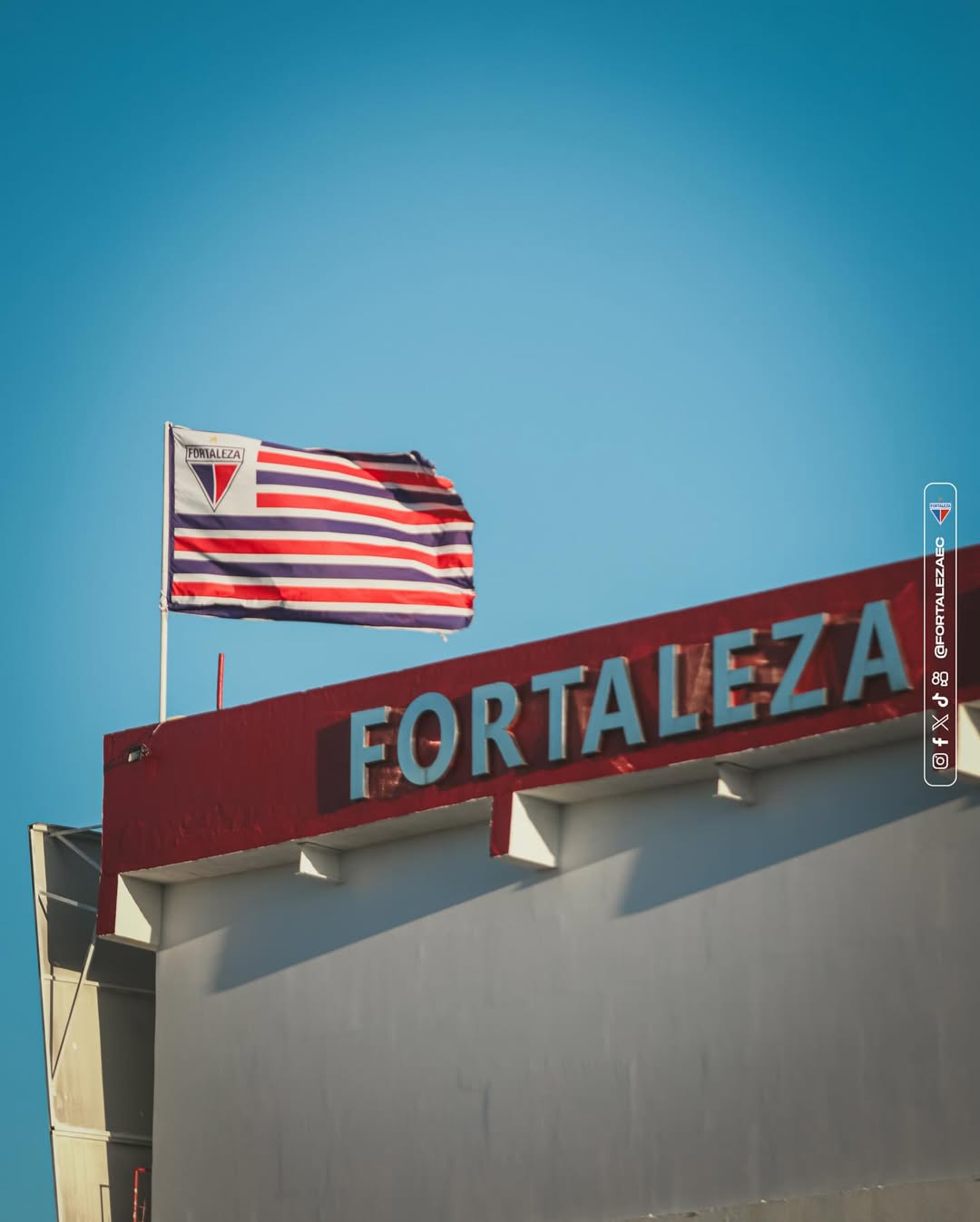 Fortaleza ‘corre contra o tempo’ para anunciar treinador com perfil defensivo