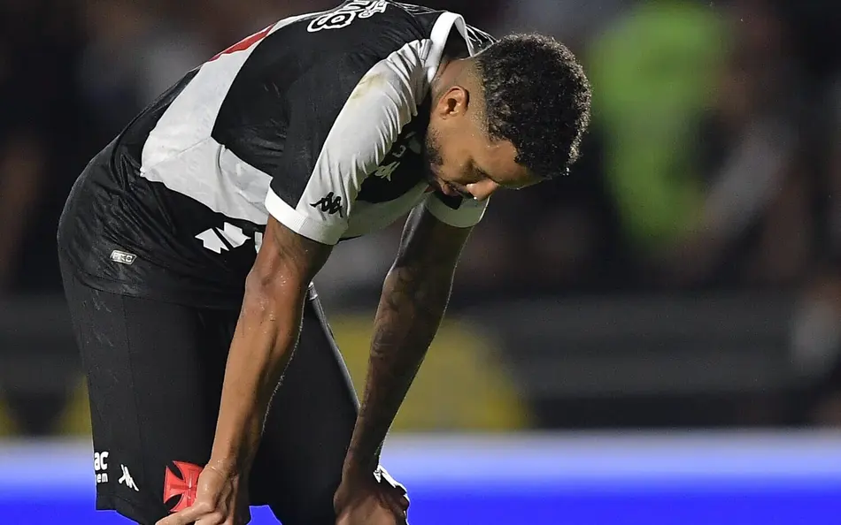 Próximo adversário do Ceará, Vasco perde titular para o resto da temporada