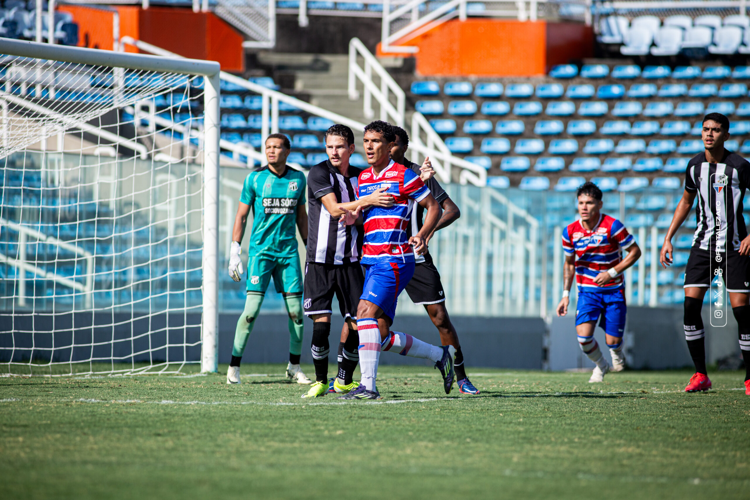 Copa do Nordeste Sub-20: Nos pênaltis, Ceará elimina o Fortaleza e avança para a final