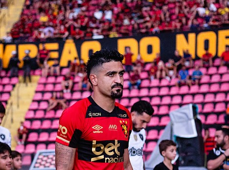 Ramon Menezes e mais outro titular desfalcam o Sport-PE contra o Ceará
