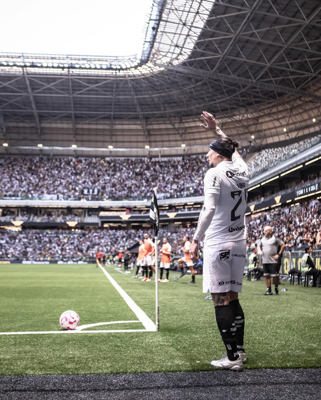 Vina fala sobre confrontos com o Fluminense: “Parece mata-mata”