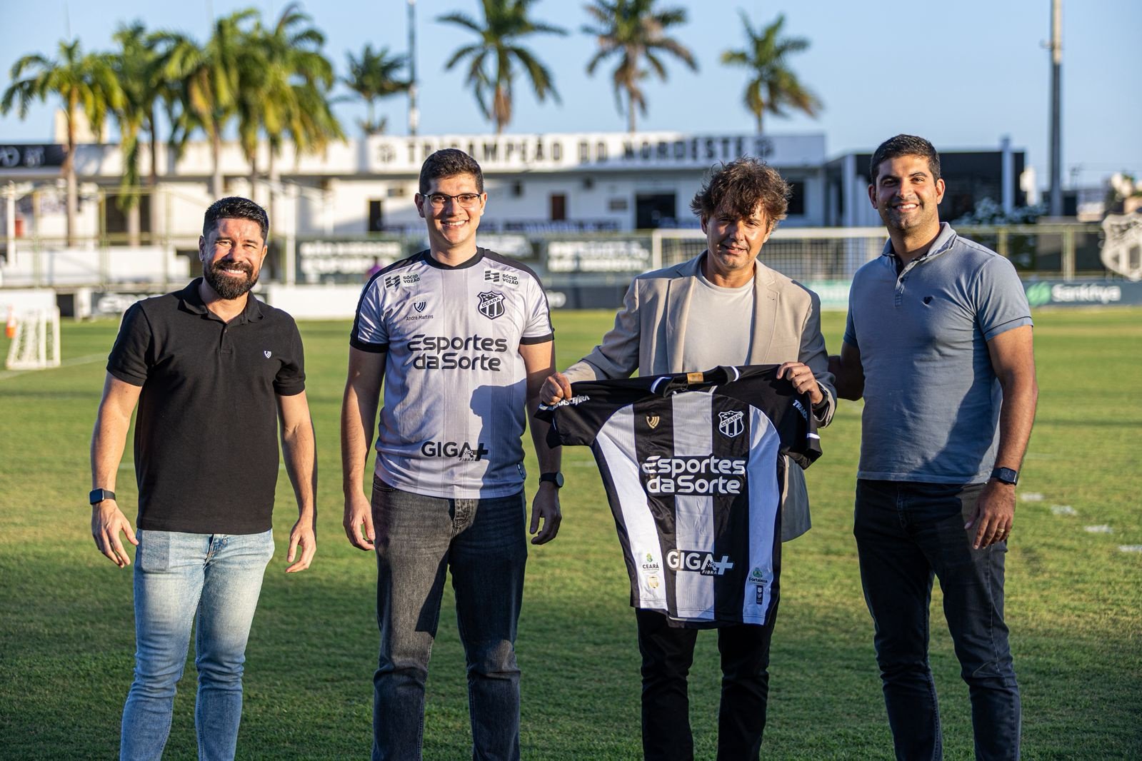 CT do Ceará recebe visita do preprador físico da CBF