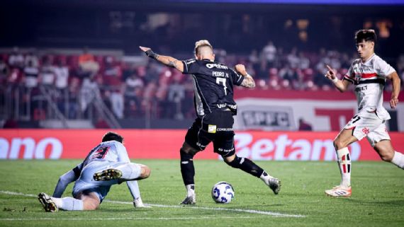 Vitória x Ceará / Pedro Henrique