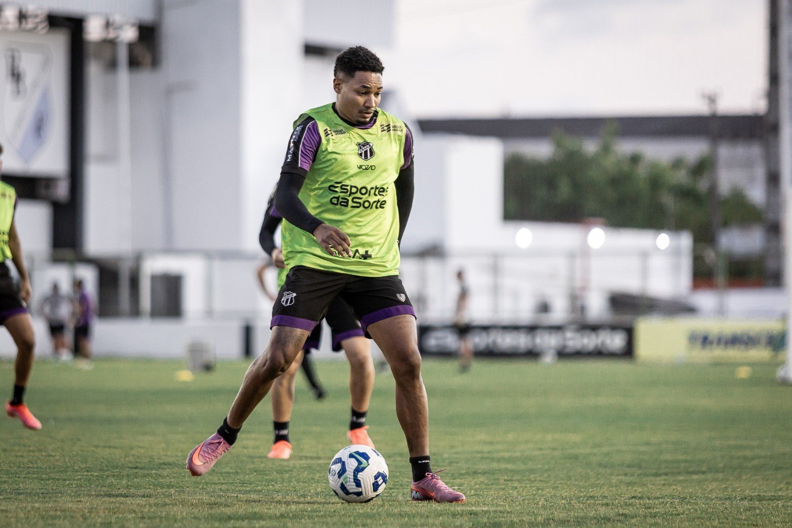De ‘olho’ no Clássico-Rei, Ceará se reapresenta nesta terça (4)