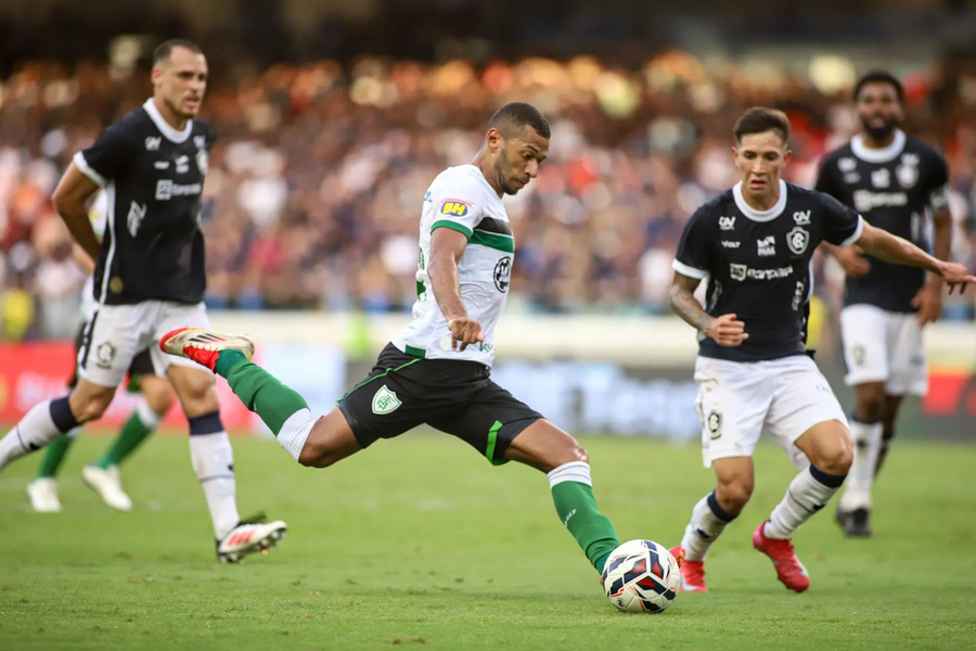 Fabinho está em negociação com o Ceará