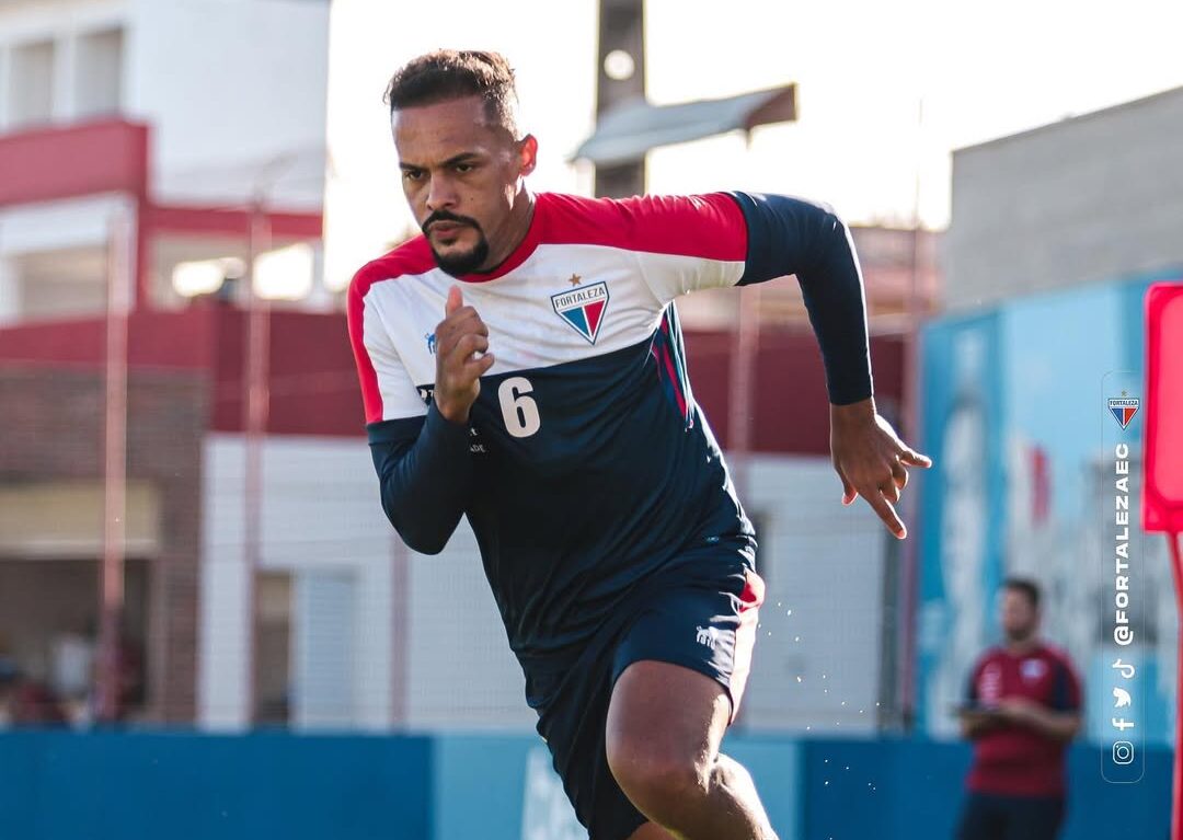 Bruno Pacheco, lateral do Fortaleza